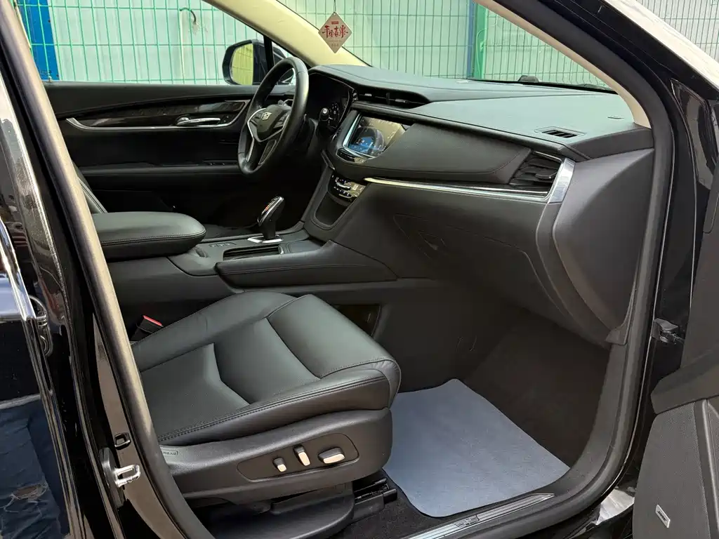 Cadillac XT5 — миниатюра 12