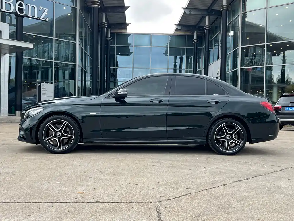 Mercedes-Benz C-Class — миниатюра 5