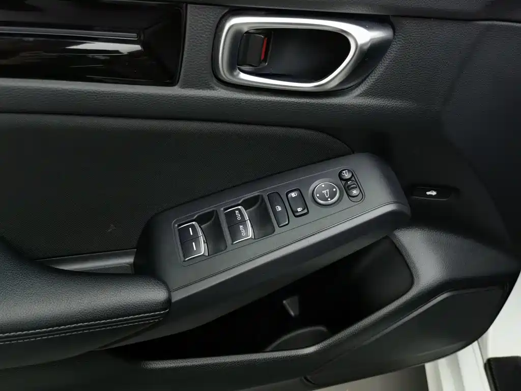 Honda Civic — миниатюра 9