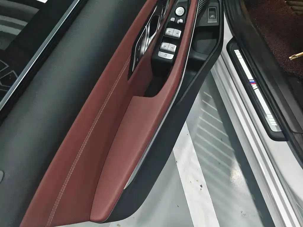 BMW 3 Series — миниатюра 4