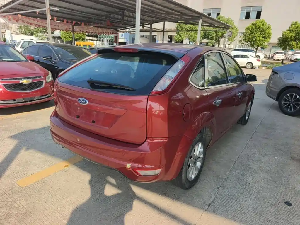 Ford Focus — миниатюра 7