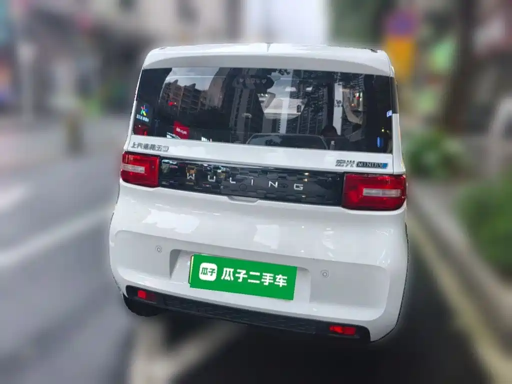Wuling MINIEV — миниатюра 3