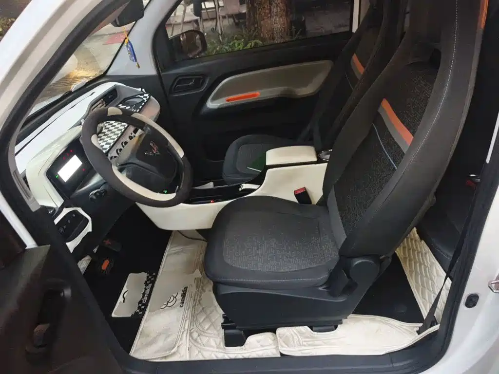 Wuling MINIEV — миниатюра 11
