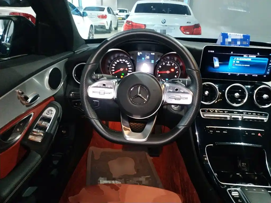 Mercedes-Benz C-Class — миниатюра 11