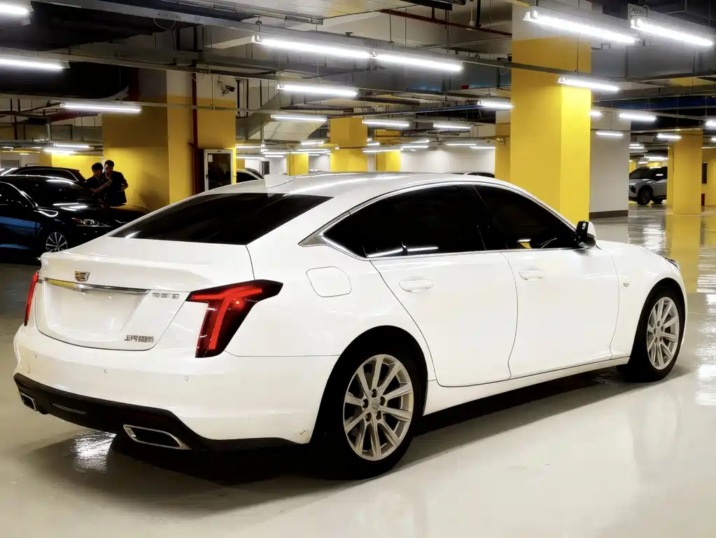 Cadillac CT5 — миниатюра 2