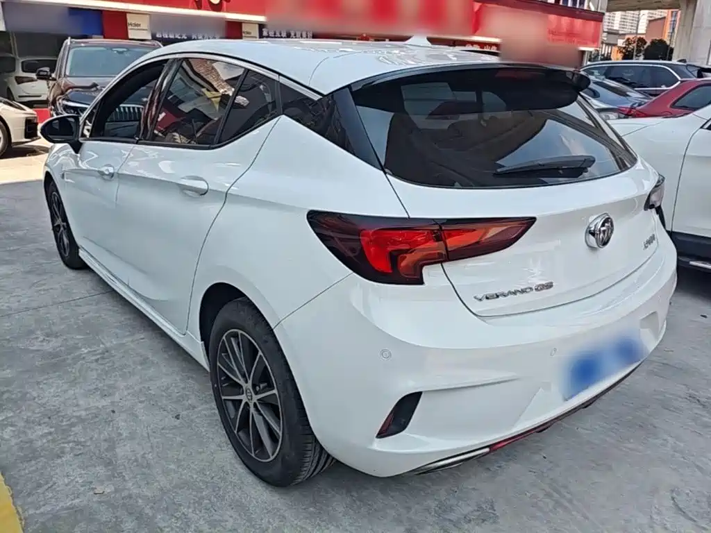 Buick Verano — миниатюра 5