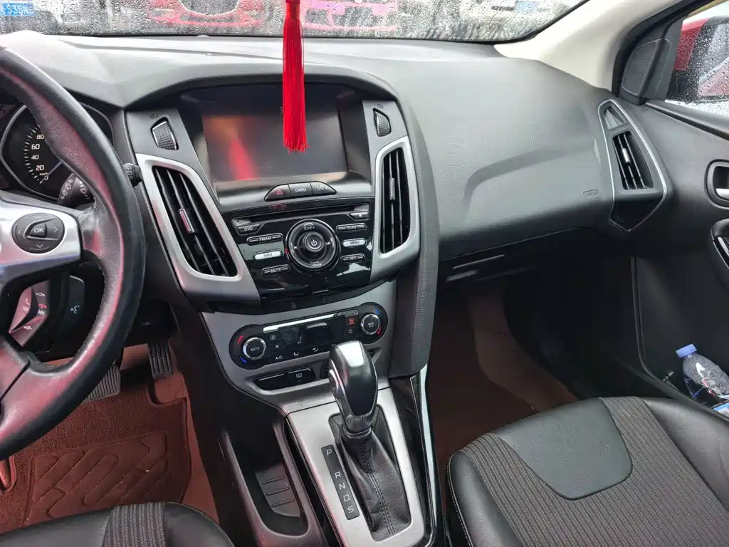 Ford Focus — миниатюра 12