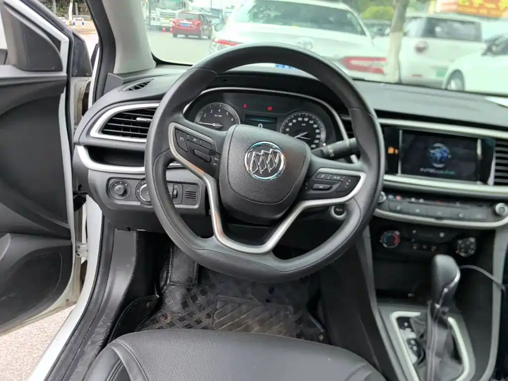 Buick Excelle — миниатюра 11