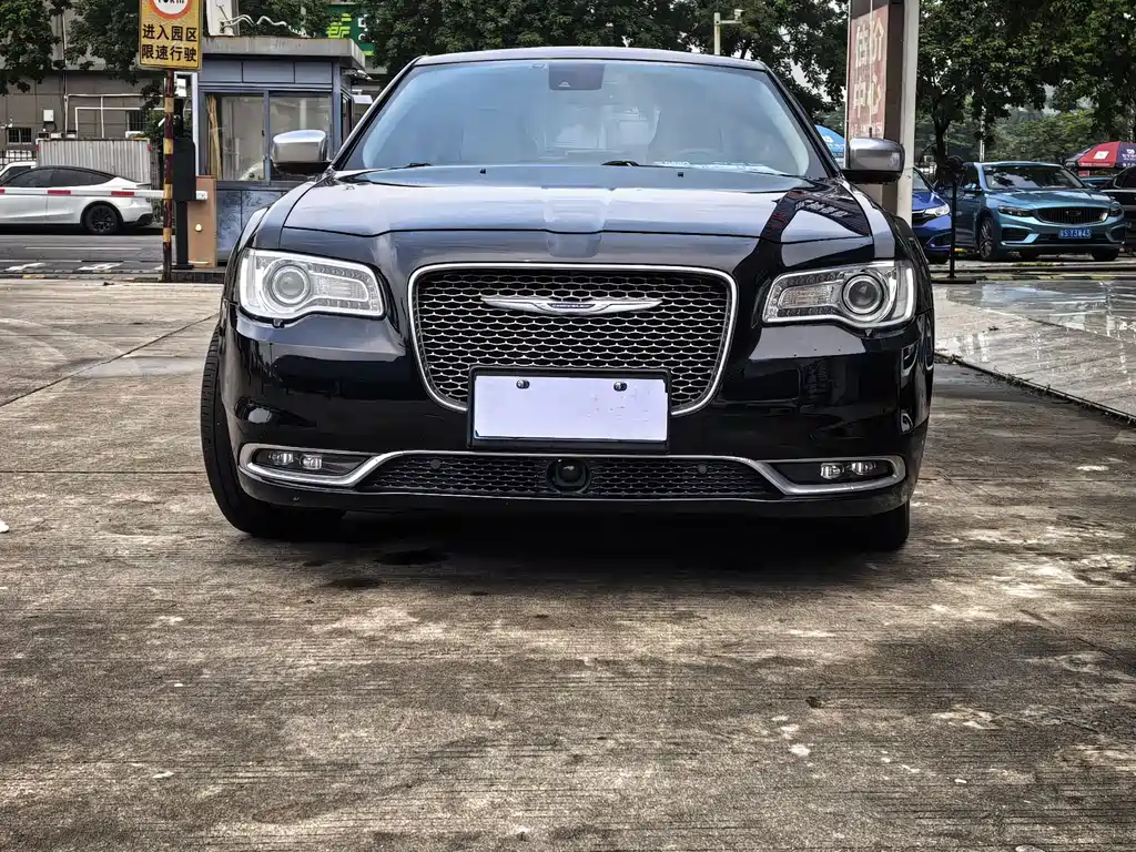Chrysler 300C — миниатюра 2