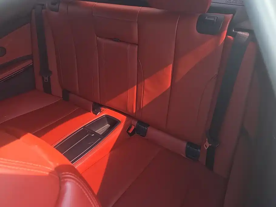 BMW M4 — миниатюра 11