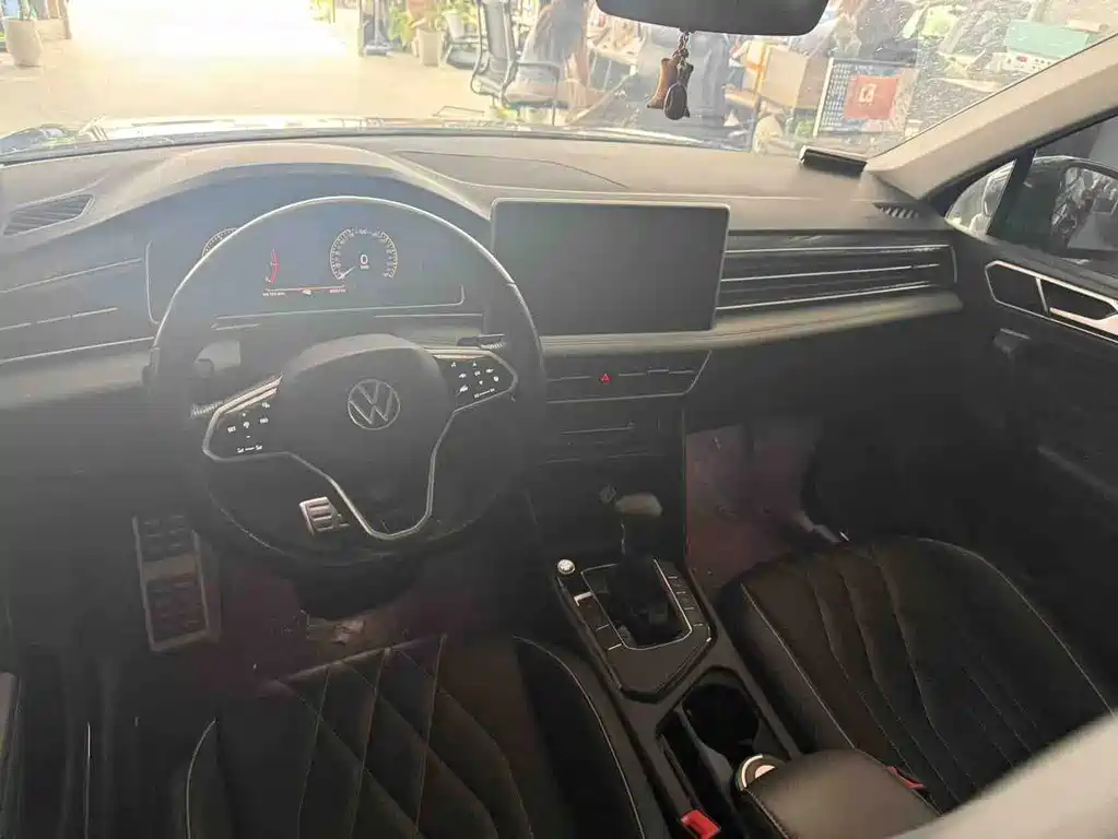 Volkswagen Tiguan L — миниатюра 3