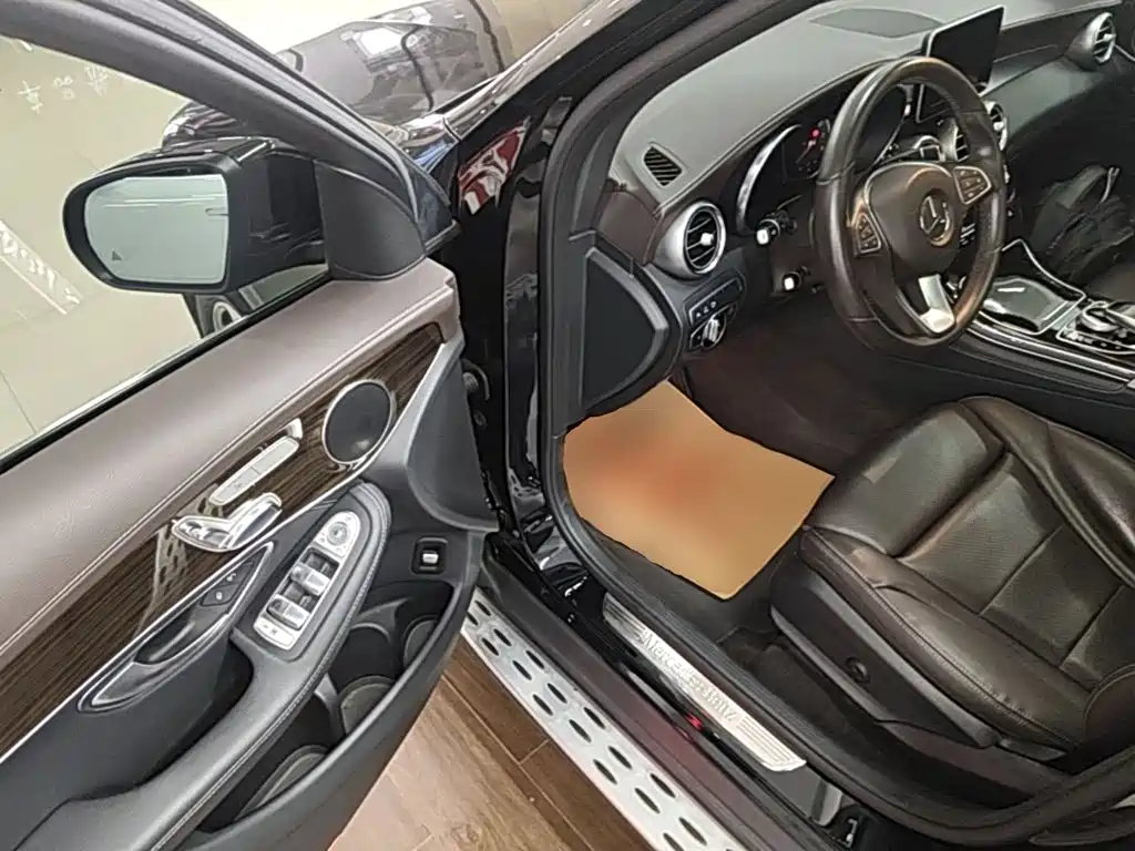 Mercedes-Benz GLC — миниатюра 16