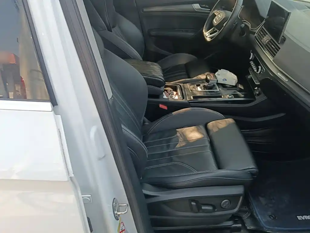 Audi Q5L — миниатюра 25