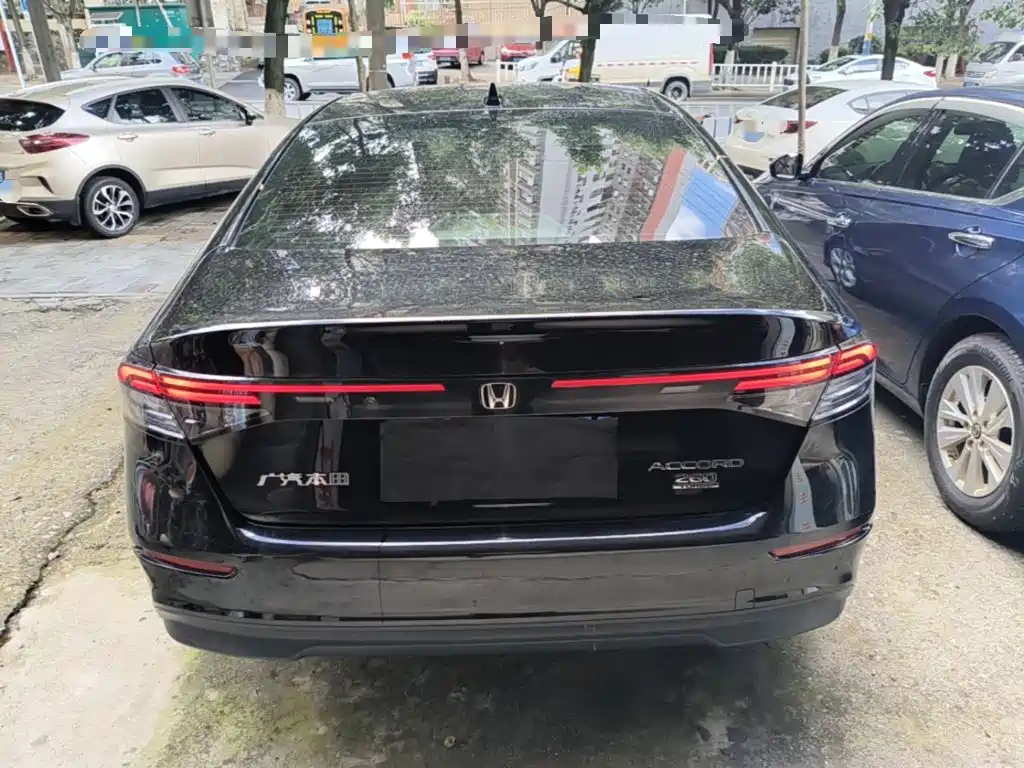 Honda Accord — миниатюра 6