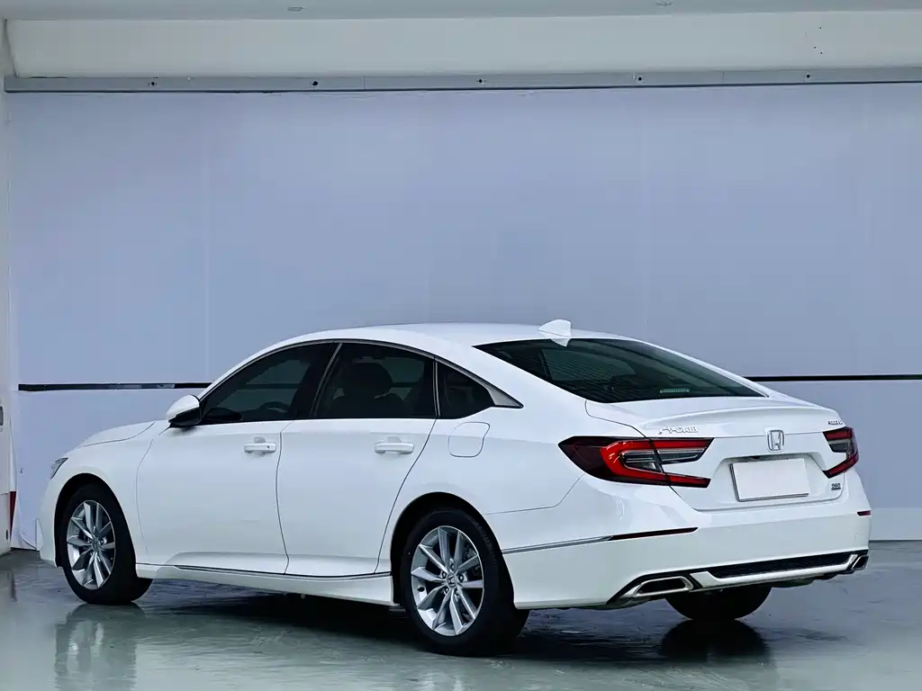Honda Accord — миниатюра 4