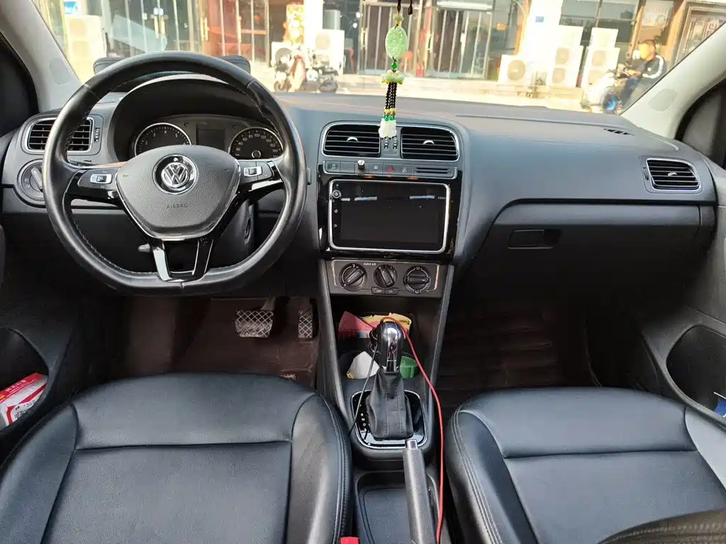 Volkswagen Polo — миниатюра 5