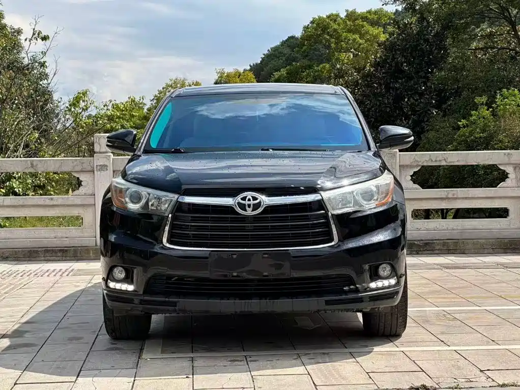 Toyota Highlander — миниатюра 2