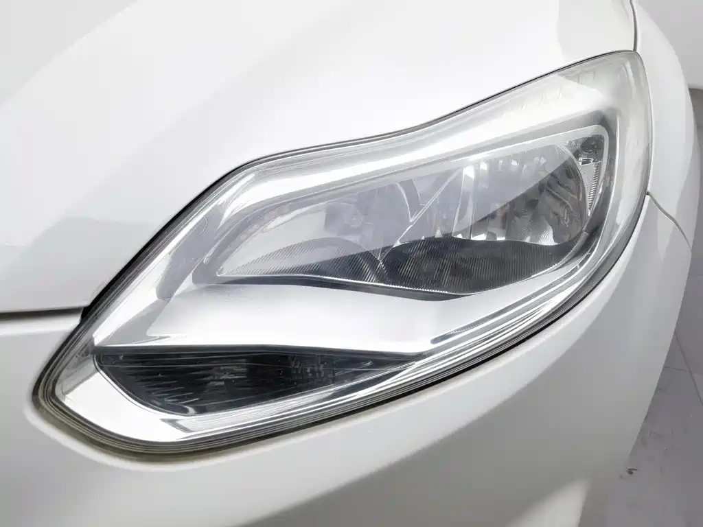 Ford Focus — миниатюра 7