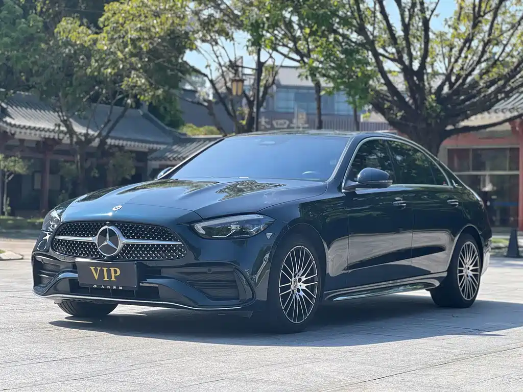 Mercedes-Benz C-Class — миниатюра 2