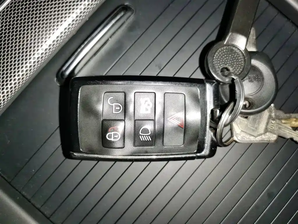 Jaguar XEL — миниатюра 12