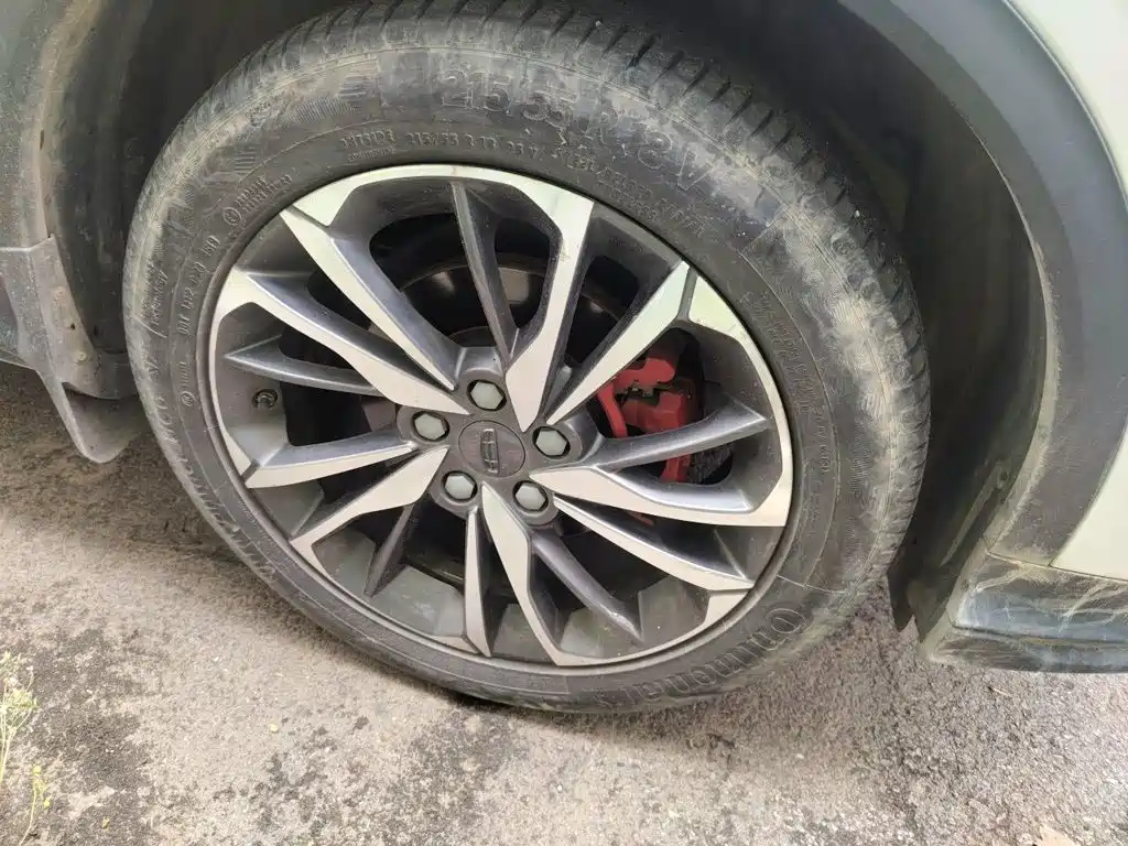 Geely Binyue — миниатюра 23