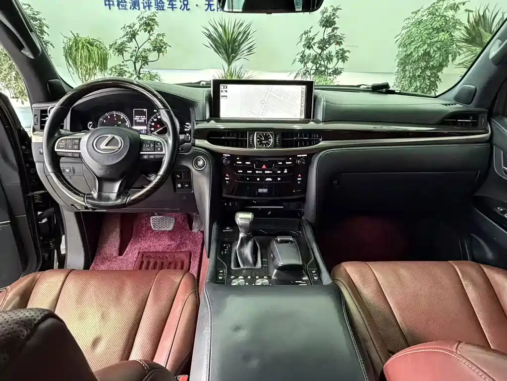 Lexus LX — миниатюра 12
