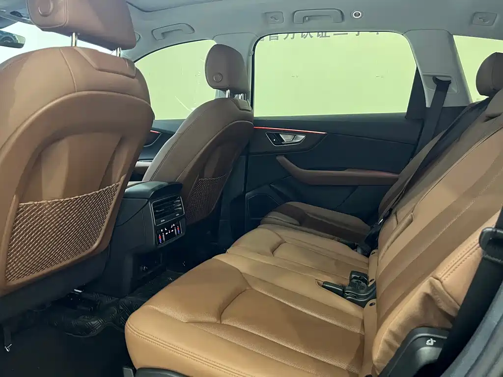 Audi Q7 — миниатюра 16