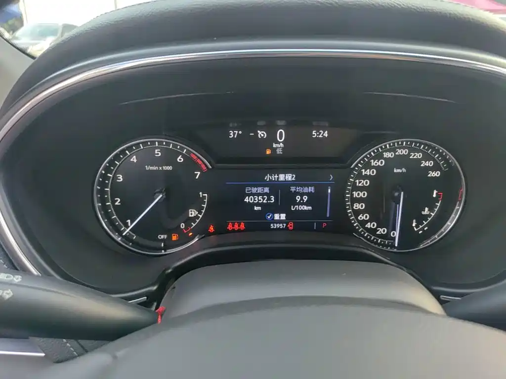 Cadillac CT5 — миниатюра 12