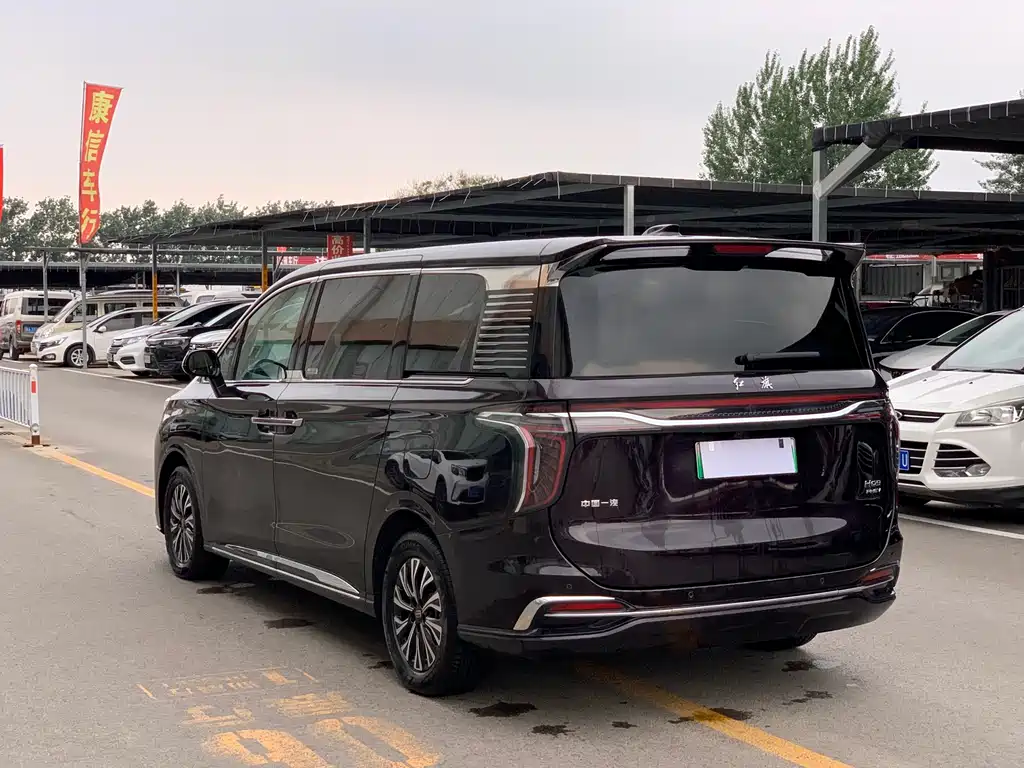 Hongqi HQ9 PHEV 2024 2.0T