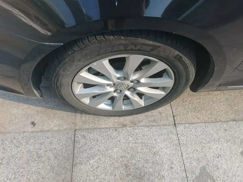 Buick LaCrosse — миниатюра 23