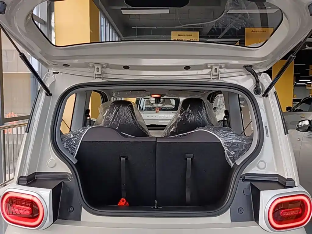 Wuling MINIEV — миниатюра 15