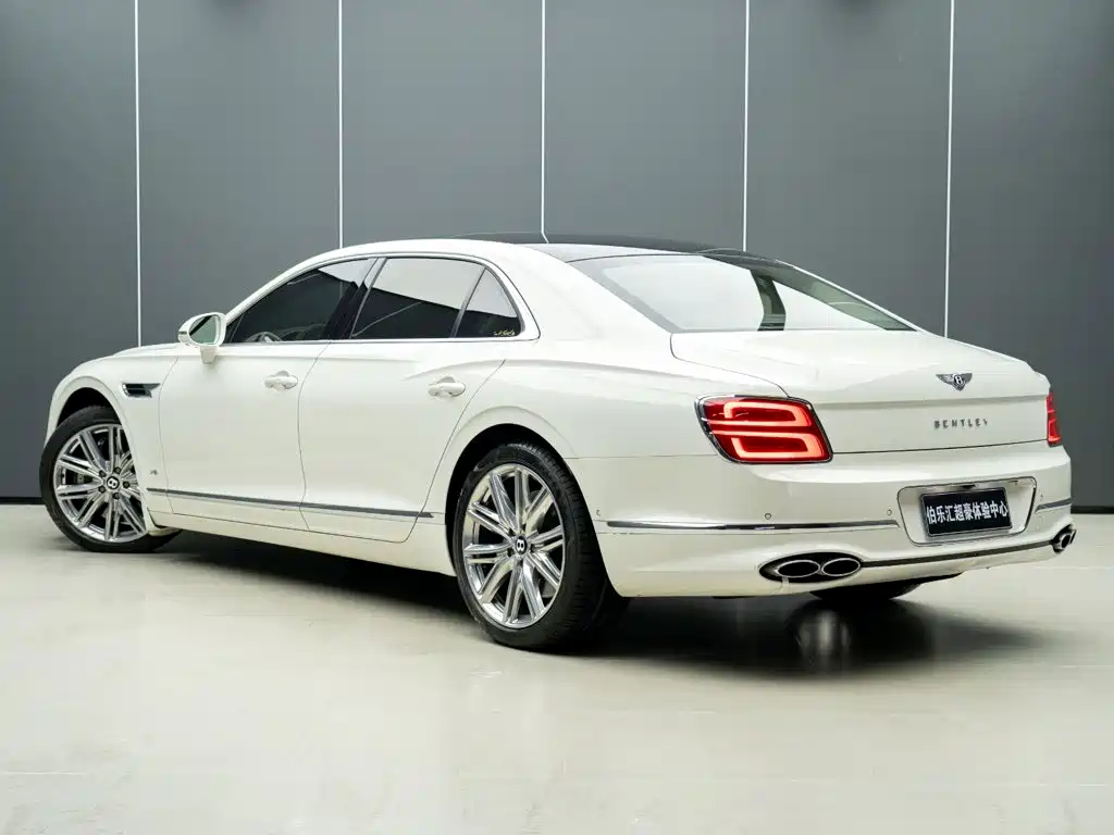 Bentley Flying Spur — миниатюра 4