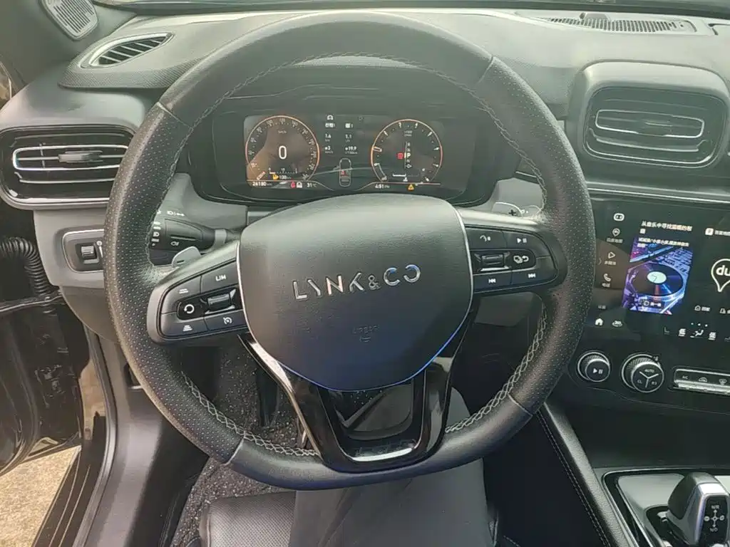 Lynk & Co 03 — миниатюра 11