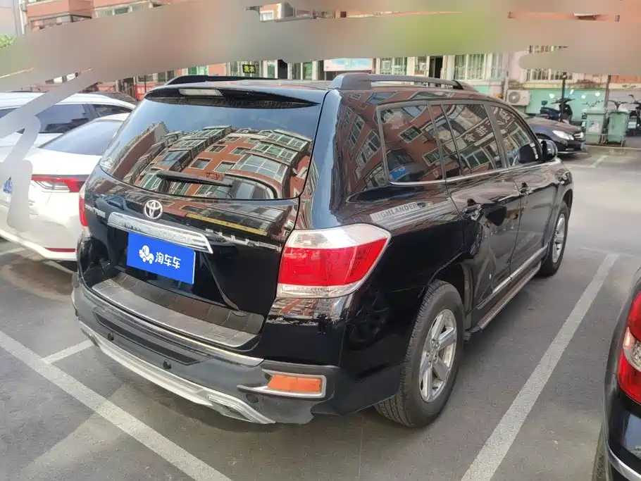 Toyota Highlander — миниатюра 3