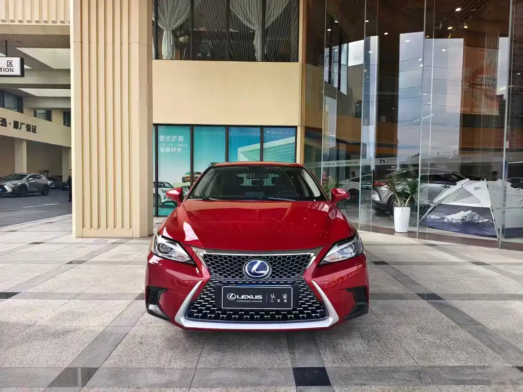 Lexus CT — миниатюра 2