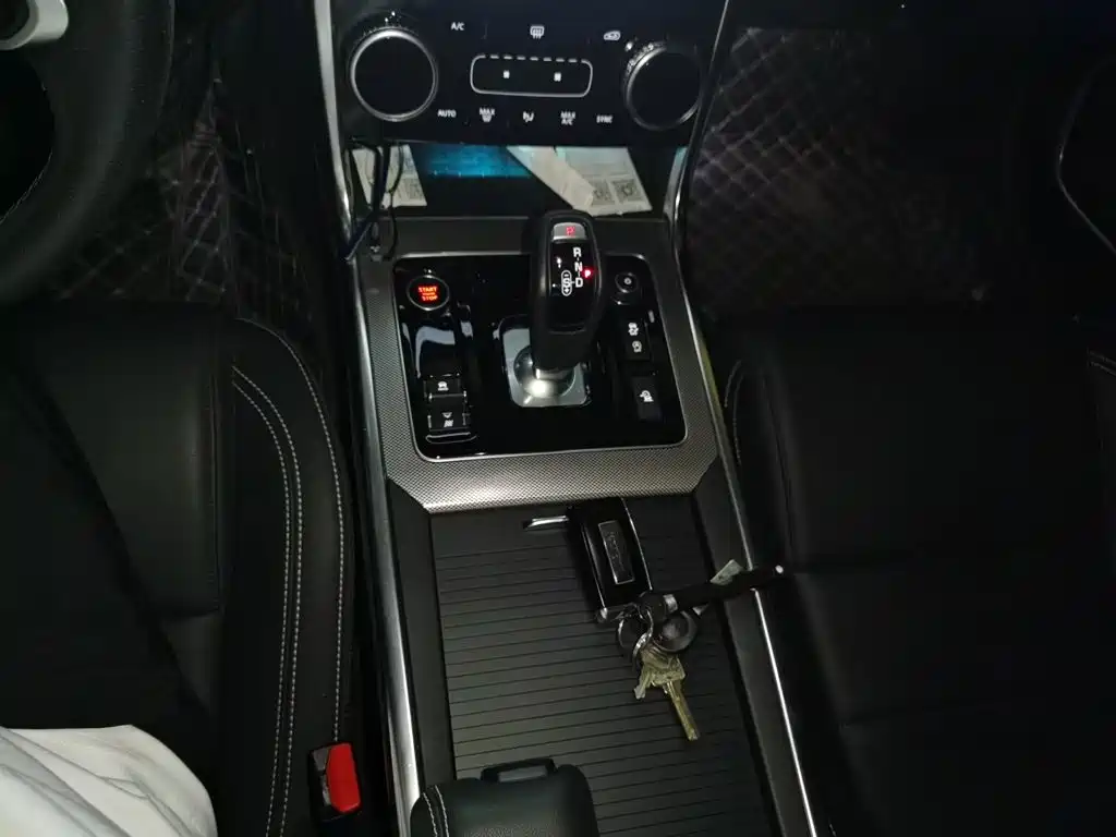 Jaguar XEL — миниатюра 7