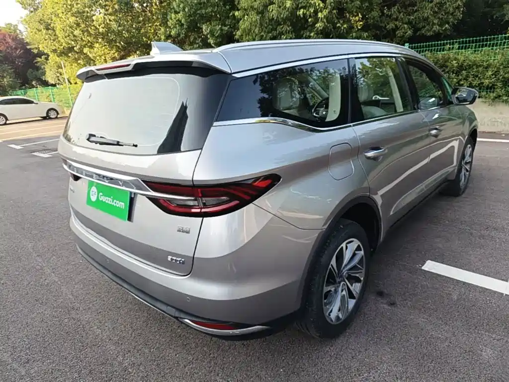 Geely Jia Ji — миниатюра 7