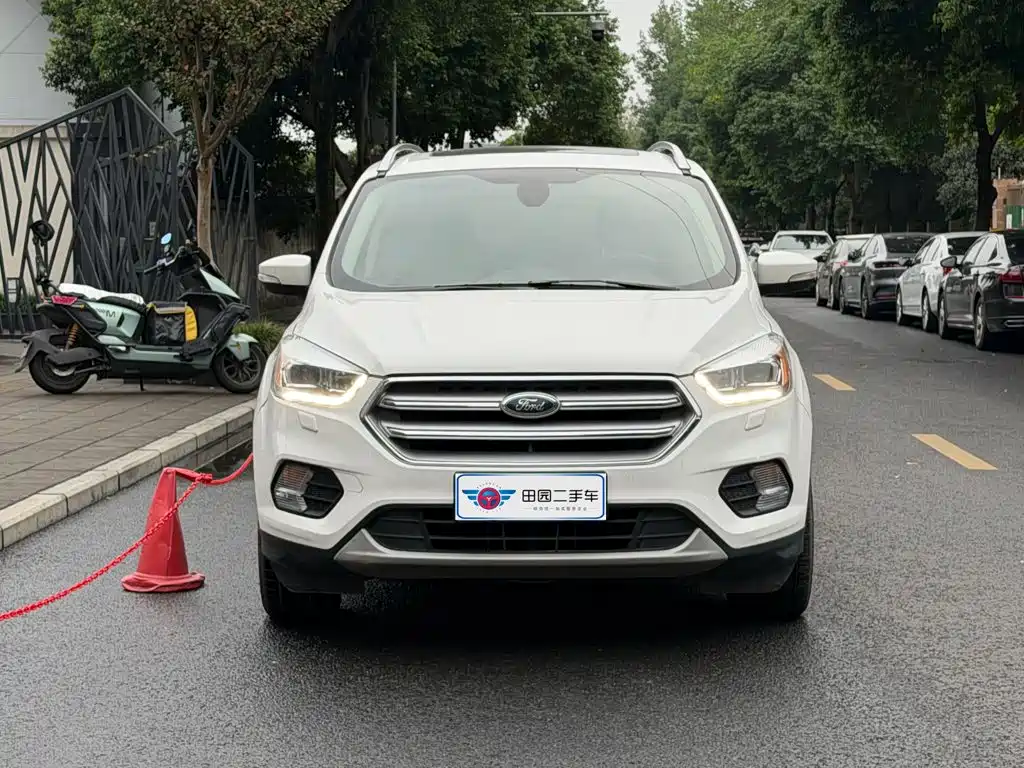 Ford Kuga — миниатюра 2