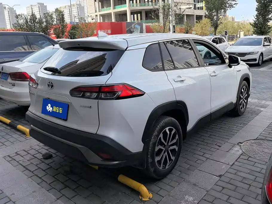 Toyota Frontlander — миниатюра 3