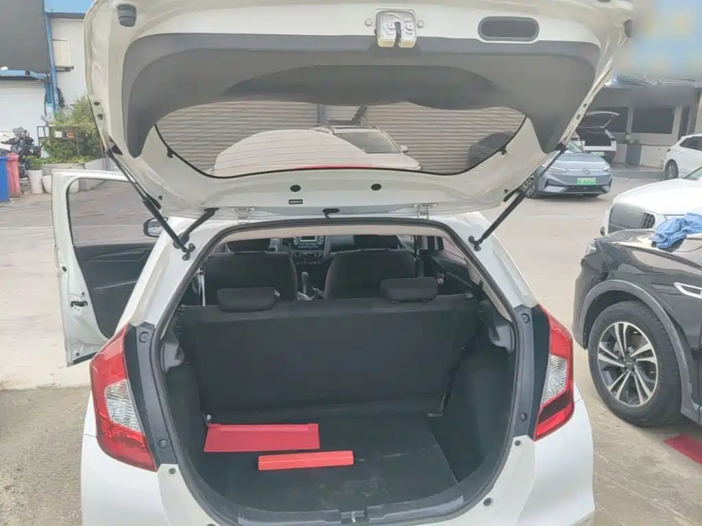 Honda Fit — миниатюра 19
