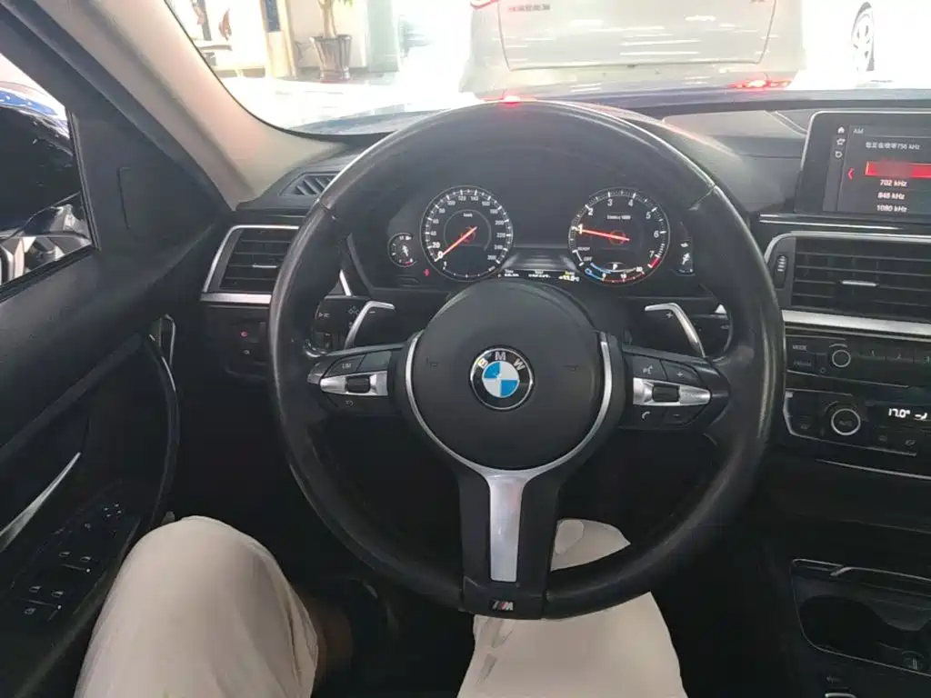 BMW 3 Series — миниатюра 11