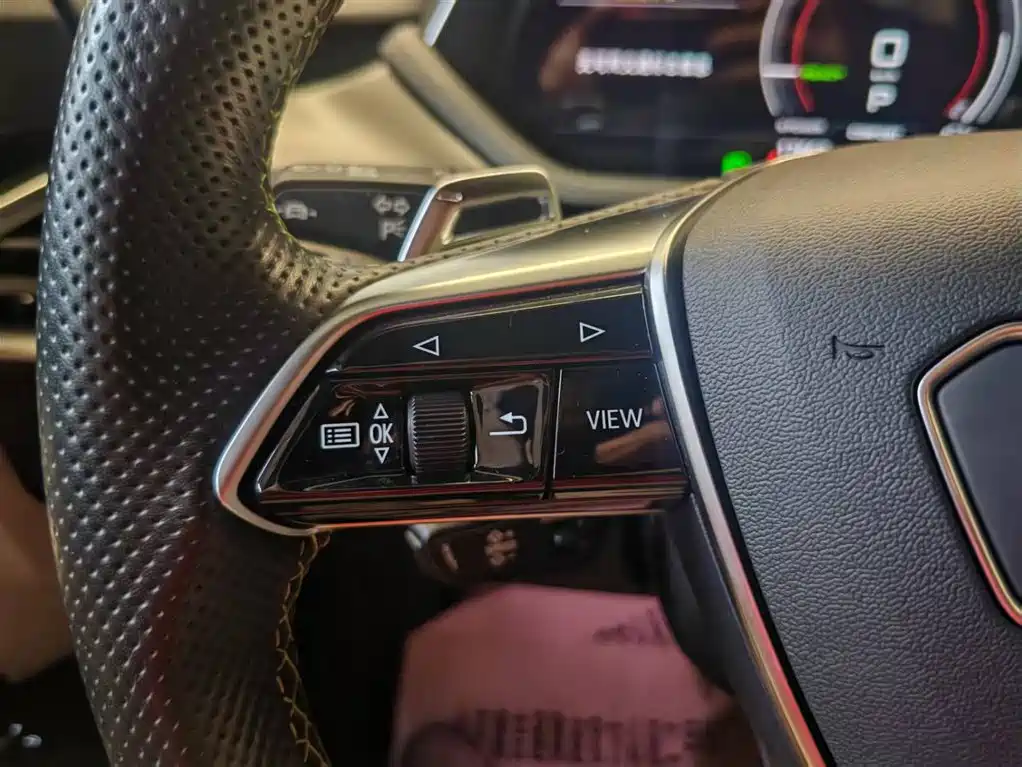 Audi RS e-tron GT — миниатюра 20