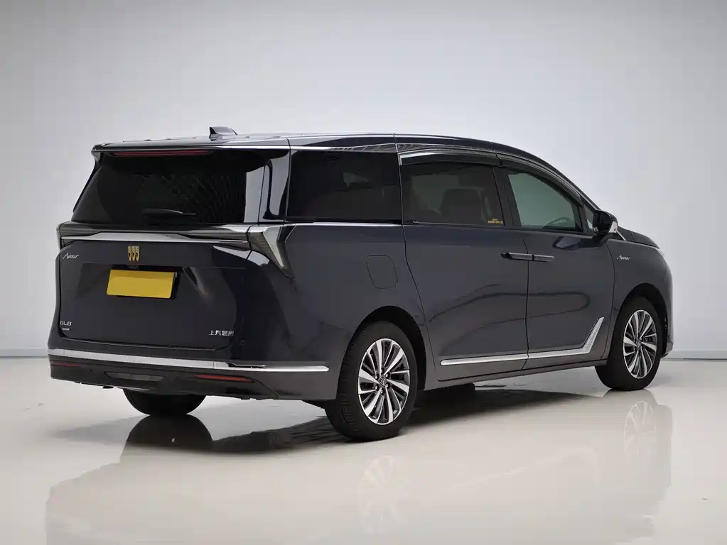 Buick GL8 Hybrid — миниатюра 6