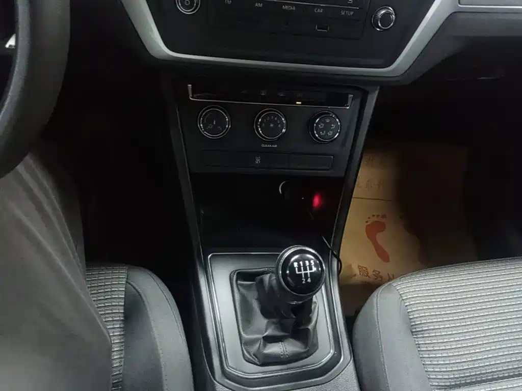 Volkswagen Touran — миниатюра 14