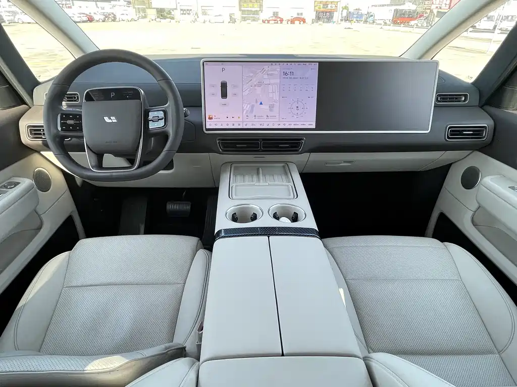 Li Auto Li MEGA — миниатюра 39