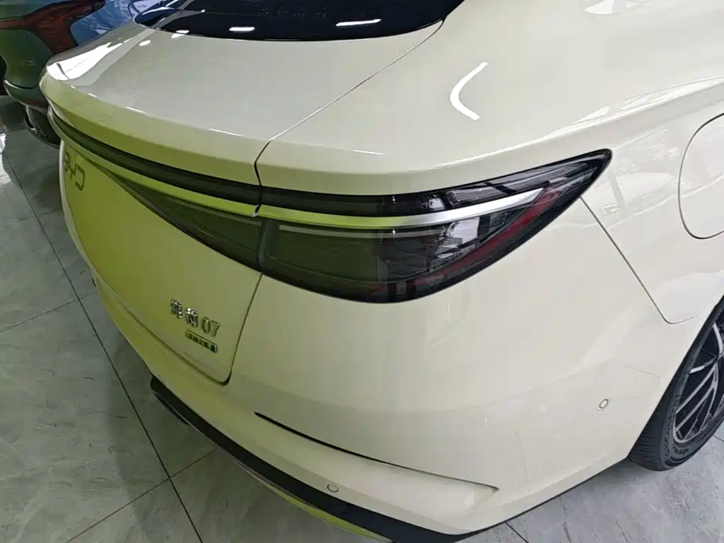 BYD Seal 07 DM-i — миниатюра 8