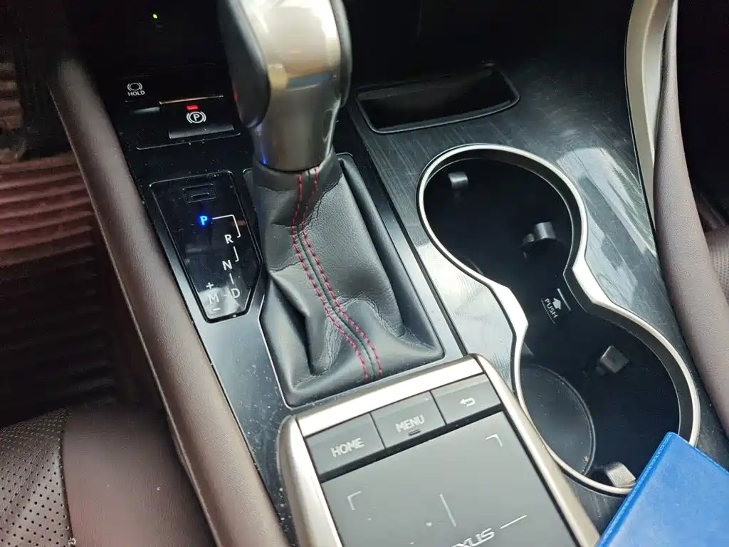 Lexus RX — миниатюра 7