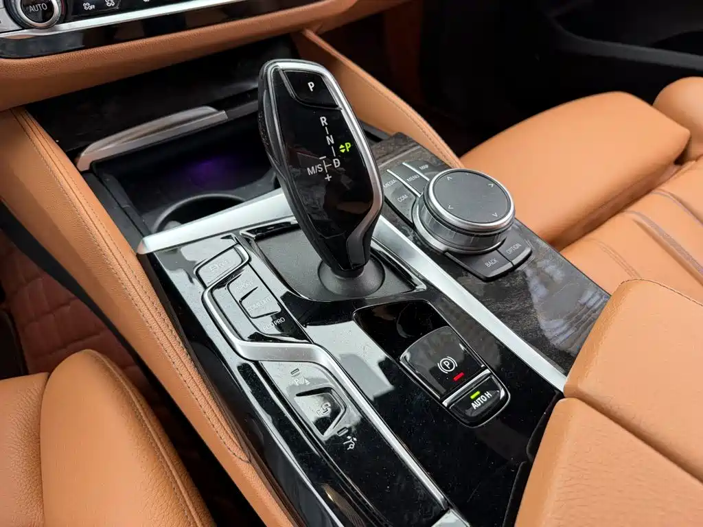 BMW 6 Series GT — миниатюра 9