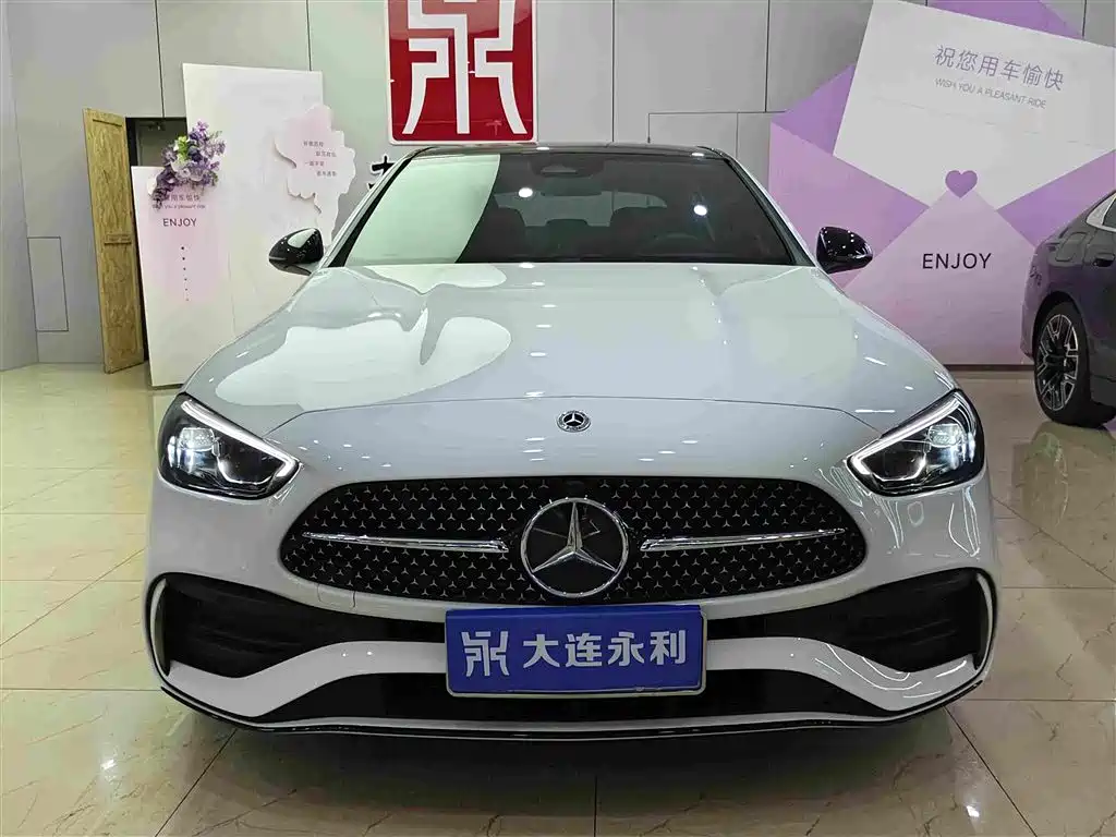 Mercedes-Benz C-Class — миниатюра 2