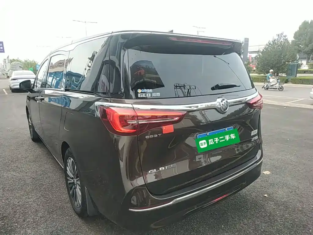 Buick GL8 — миниатюра 5